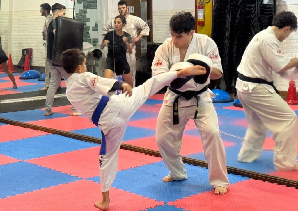 Clases de karate niños zona centro